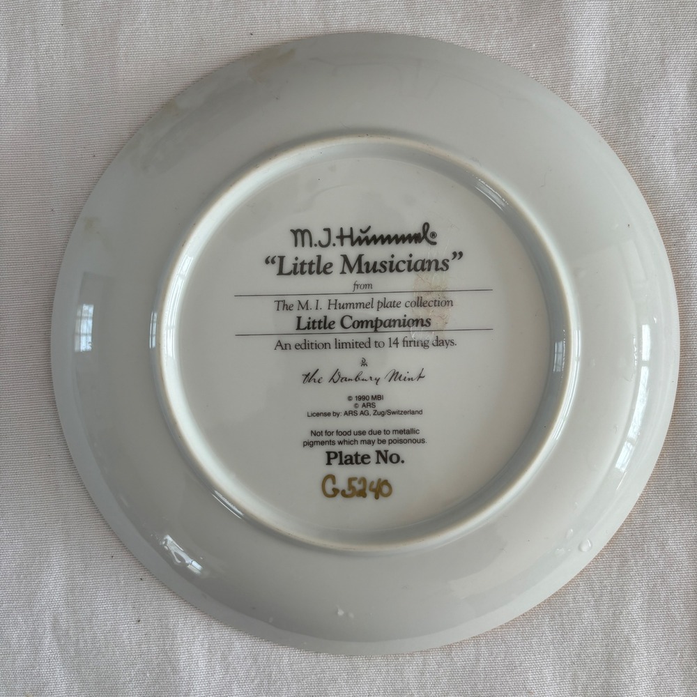 M J Hummel Little Companions Plate Collection Country Crossroads Series Set of 4 - Picture 5 of 12